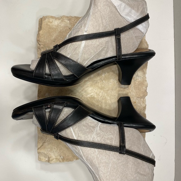 Softshoe by Medicus Black Leather Slingback Peep Toe Low Heel Sandals Sz 9.5 - Picture 3 of 16